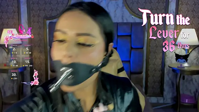 Snapshot of SoffiQueen chatting on 09-13-25, 08:41 SoffiQueen online show from 09-13-25, 08:41