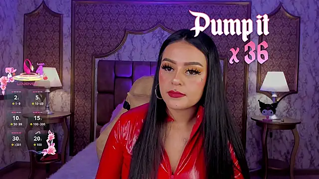 Snapshot of SoffiQueen chatting on 10-06-25, 06:49 SoffiQueen online show from 10-06-25, 06:49