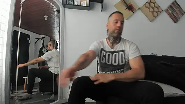 Antoniohot2024 online show from 03-20-25, 01:15