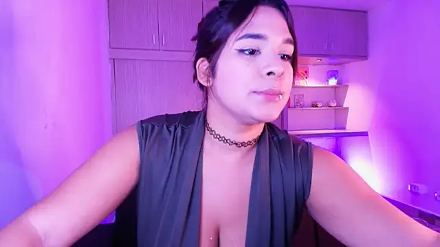 Snapshot of Shenoa1 chatting on 03-13-25, 11:16 Shenoa1 online show from 03-13-25, 11:16