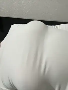 Mia Meow  online show from 03-13-25, 09:26