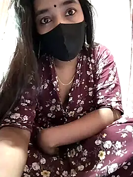 Snapshot of Etha-Moni chatting on 12-21-24, 06:55 Etha-Moni online show from 12-21-24, 06:55