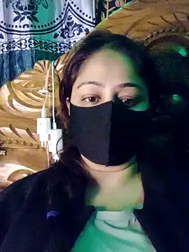 Snapshot of Etha-Moni chatting on 01-06-26, 05:38 Etha-Moni online show from 01-06-26, 05:38