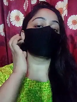 Snapshot of Etha-Moni chatting on 01-07-26, 05:26 Etha-Moni online show from 01-07-26, 05:26