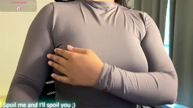 Snapshot of ohh_mona chatting on 05-18-26, 03:57 ohh mona online show from 05-18-26, 03:57