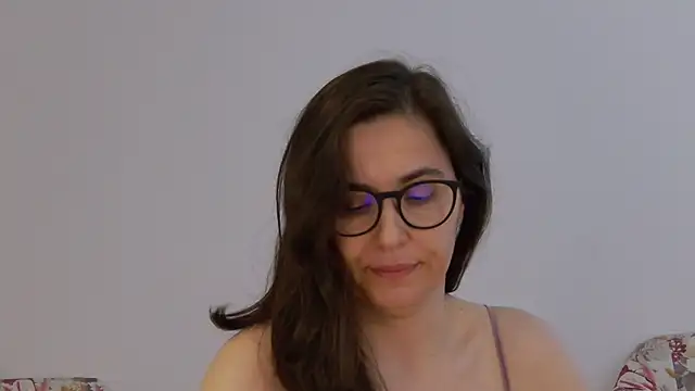 Snapshot of SophieeRain chatting on 09-21-25, 07:43 SophieeRain online show from 09-21-25, 07:43