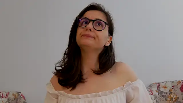 Snapshot of SophieeRain chatting on 09-24-25, 10:40 SophieeRain online show from 09-24-25, 10:40