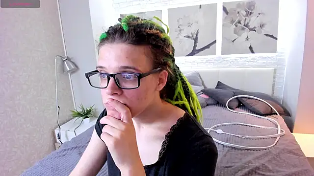 KIKI Krash online show from 09-14-25, 03:11