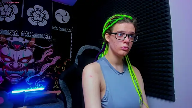 KIKI Krash online show from 09-26-25, 10:08