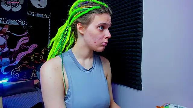 KIKI Krash online show from 10-10-25, 10:03