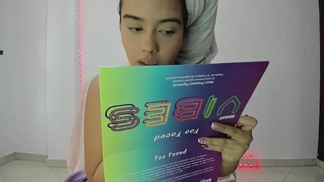 anniesweet- online show from 01-18-25, 03:16