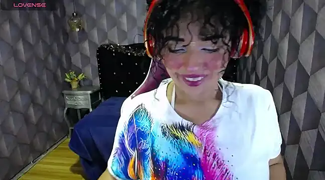 Sofiacowperx online show from 12-30-24, 08:36