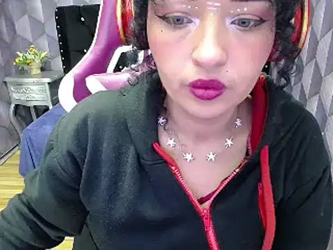 Sofiacowperx online show from 01-16-25, 07:41