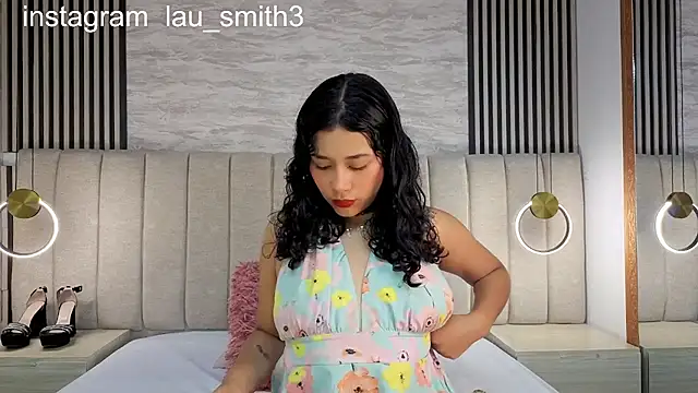 laura smith33 online show from 02-02-26, 03:55