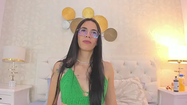 Clarisse28 online show from 01-22-25, 07:45