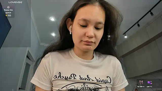 miss shine online show from 12-24-24, 04:55