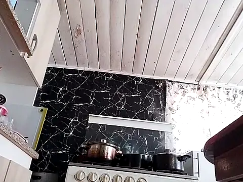 Snapshot of friki-boy- chatting on 09-30-25, 05:29 friki-boy- online show from 09-30-25, 05:29