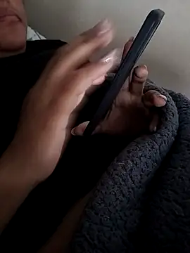 Snapshot of friki-boy- chatting on 04-05-26, 01:41 friki-boy- online show from 04-05-26, 01:41