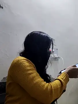 Snapshot of illay_love chatting on 02-06-25, 01:43 illay love online show from 02-06-25, 01:43