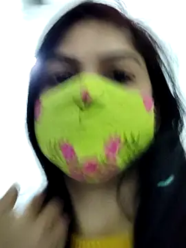Snapshot of illay_love chatting on 02-13-25, 01:59 illay love online show from 02-13-25, 01:59