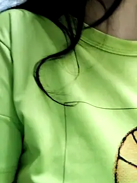 Snapshot of illay_love chatting on 02-17-25, 03:47 illay love online show from 02-17-25, 03:47