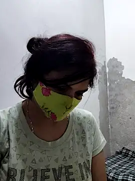Snapshot of illay_love chatting on 02-18-25, 03:42 illay love online show from 02-18-25, 03:42