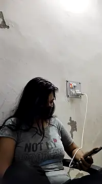 Snapshot of illay_love chatting on 02-24-25, 03:23 illay love online show from 02-24-25, 03:23