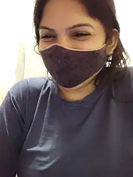 Snapshot of illay_love chatting on 02-28-25, 04:43 illay love online show from 02-28-25, 04:43