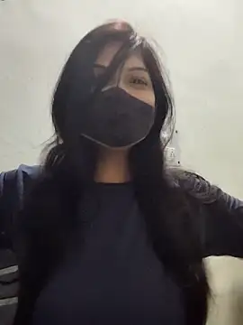 Snapshot of illay_love chatting on 02-28-25, 07:48 illay love online show from 02-28-25, 07:48