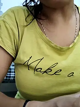 Snapshot of illay_love chatting on 03-04-25, 06:47 illay love online show from 03-04-25, 06:47