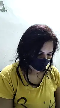 Snapshot of illay_love chatting on 03-06-25, 05:00 illay love online show from 03-06-25, 05:00