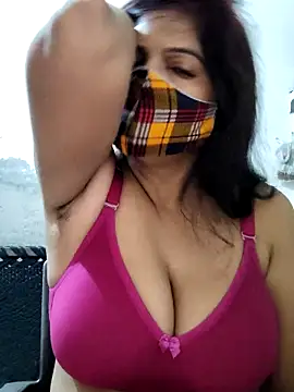 illay love online show from 10-11-25, 04:12