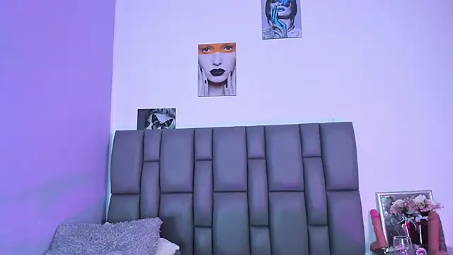 Sophia Lemos online show from 03-07-25, 04:44