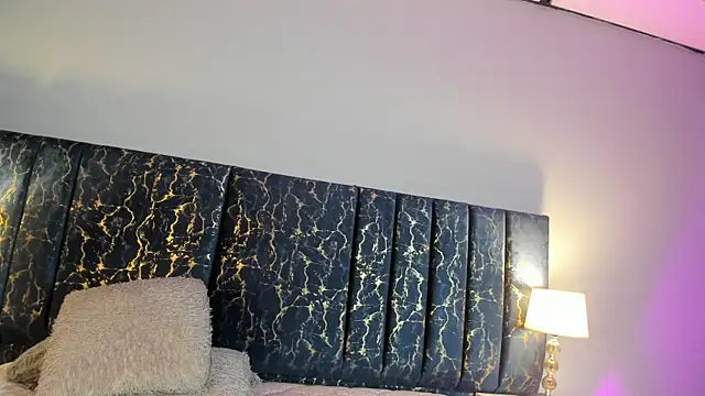 Sophia Lemos online show from 09-15-25, 01:33