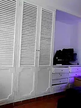 Adel Nesbiit online show from 03-12-26, 07:42