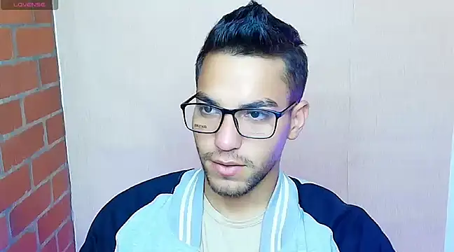 Leandro valenzuela online show from 03-05-25, 04:24