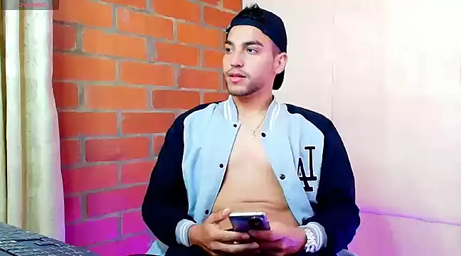 Leandro valenzuela online show from 03-06-25, 06:48