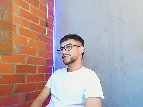 Leandro valenzuela online show from 09-11-25, 08:53