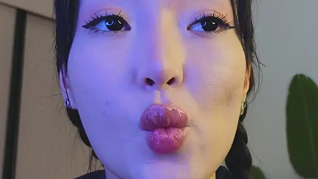 AudreyMell online show from 12-03-24, 05:55
