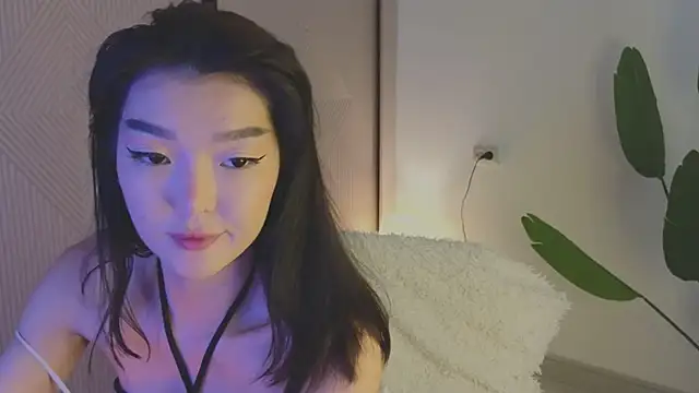AudreyMell online show from 12-16-24, 05:22