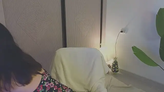 AudreyMell online show from 12-18-24, 03:11