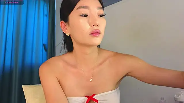 AudreyMell online show from 06-25-26, 06:07