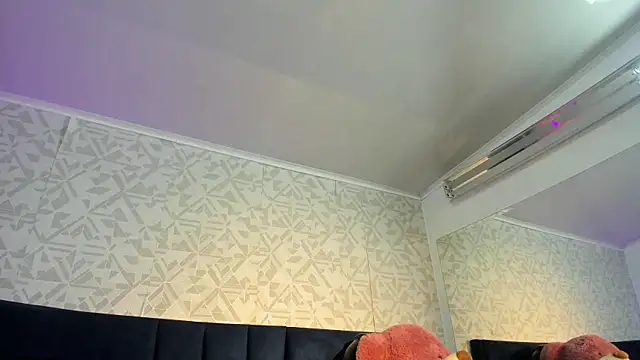 ElaaPerez online show from 09-26-25, 05:50