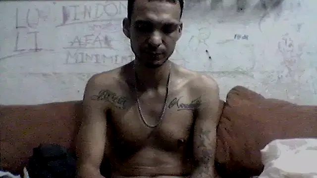 Snapshot of _Dmente_ chatting on 09-19-25, 04:36 Dmente online show from 09-19-25, 04:36
