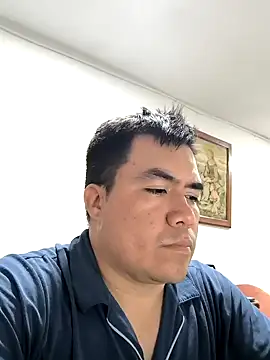 Snapshot of Jhonatan_Morales_S chatting on 01-22-25, 05:26 Jhonatan Morales S online show from 01-22-25, 05:26