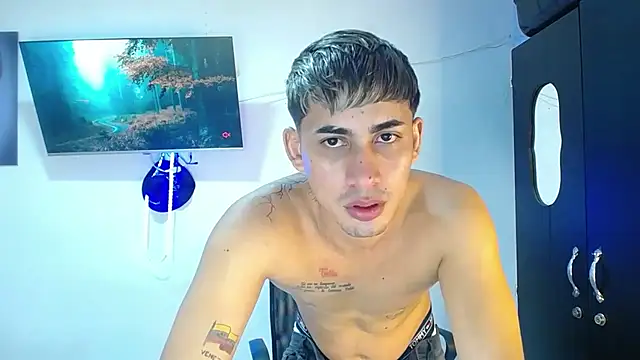 boy latino sex online show from 10-20-25, 08:59