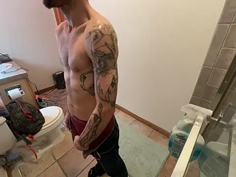 Snapshot of RuffClvb chatting on 12-10-24, 11:51 RuffClvb online show from 12-10-24, 11:51