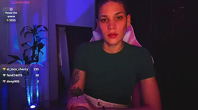 Charlee pink online show from 12-22-24, 11:20