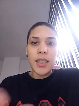 Charlee pink online show from 01-05-25, 08:00