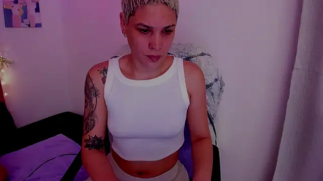 Charlee pink online show from 10-05-25, 05:00